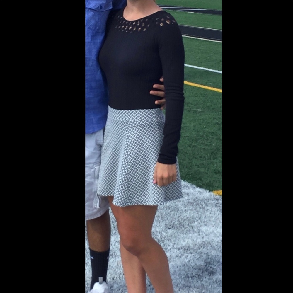 Patterned skirt - Picture 2 of 2